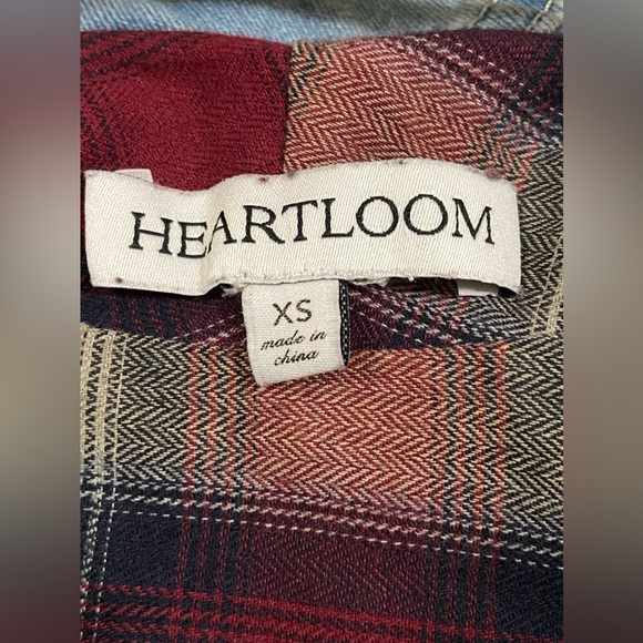 Flannel with twist crop detail in front - Picture 5 of 5